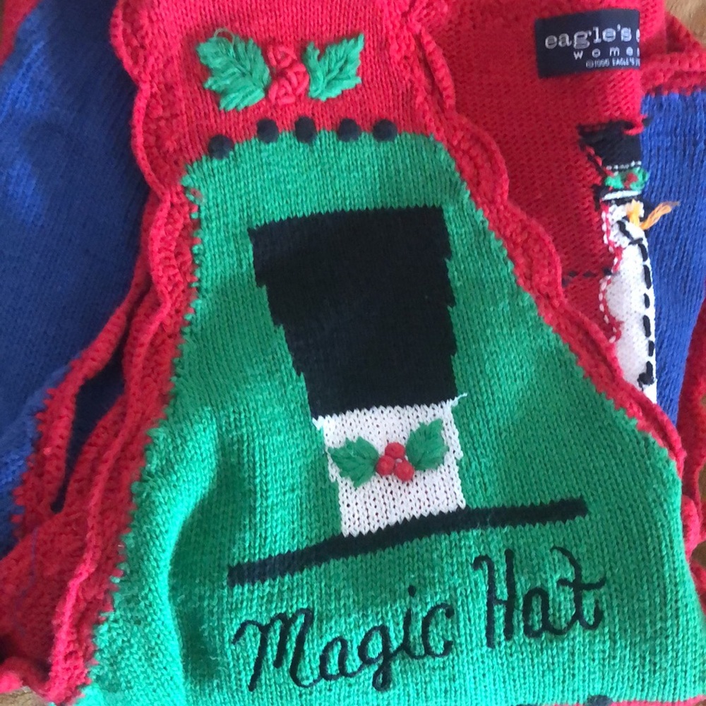 Woman’s rare Eagles Eye VTG Y2k festival scalloped knit Christmas vest - Picture 13 of 13